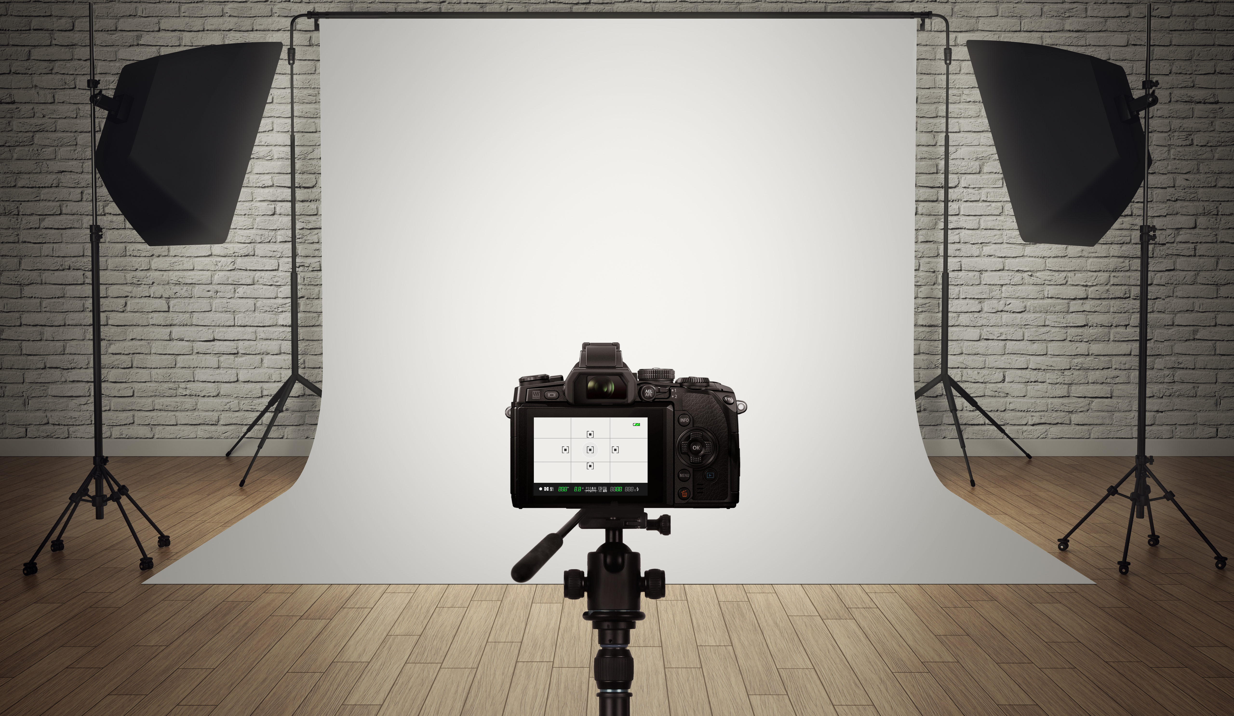 Photo studio  light setup  with digital camera ODEA 